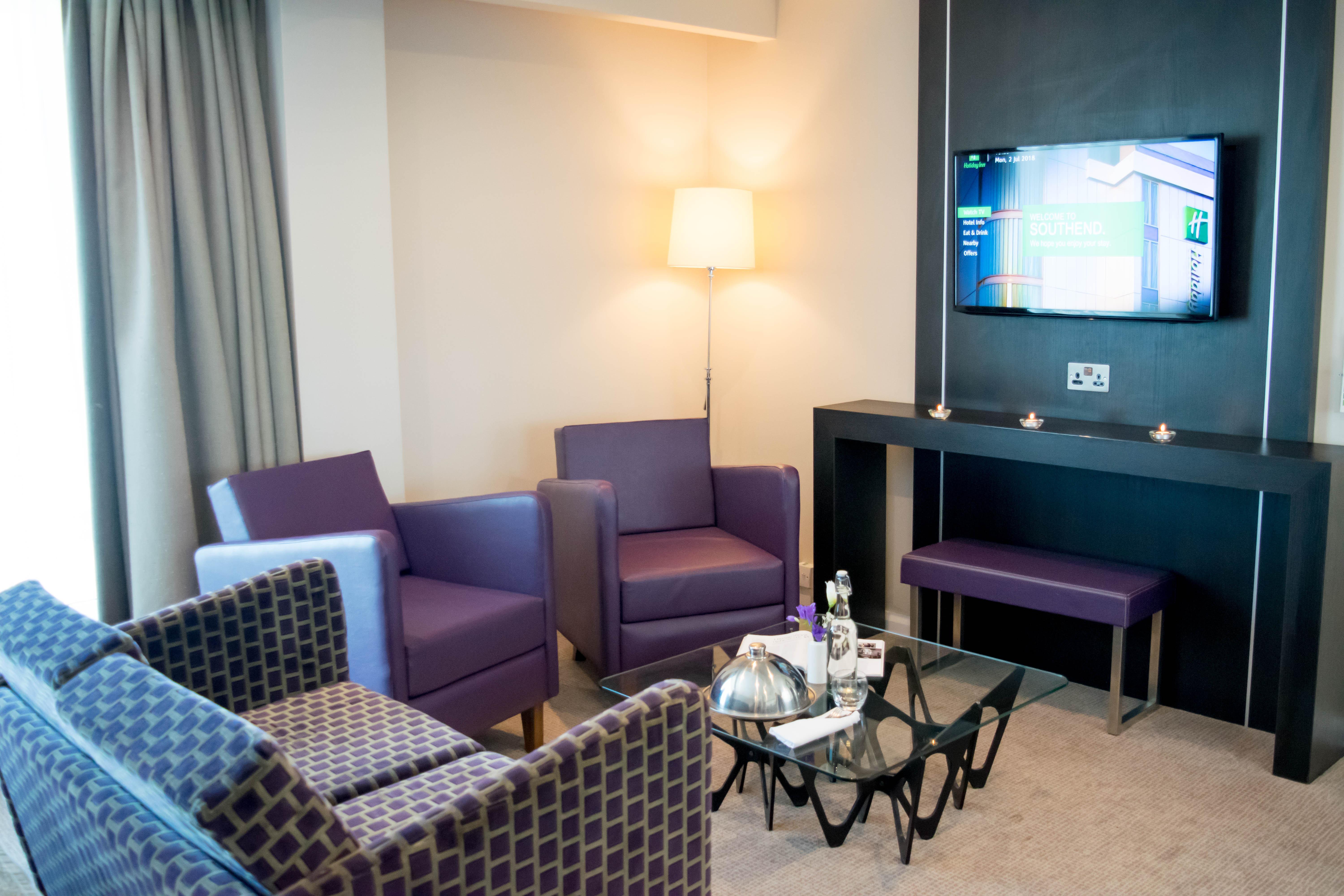 Holiday Inn Southend By Ihg Ngoại thất bức ảnh