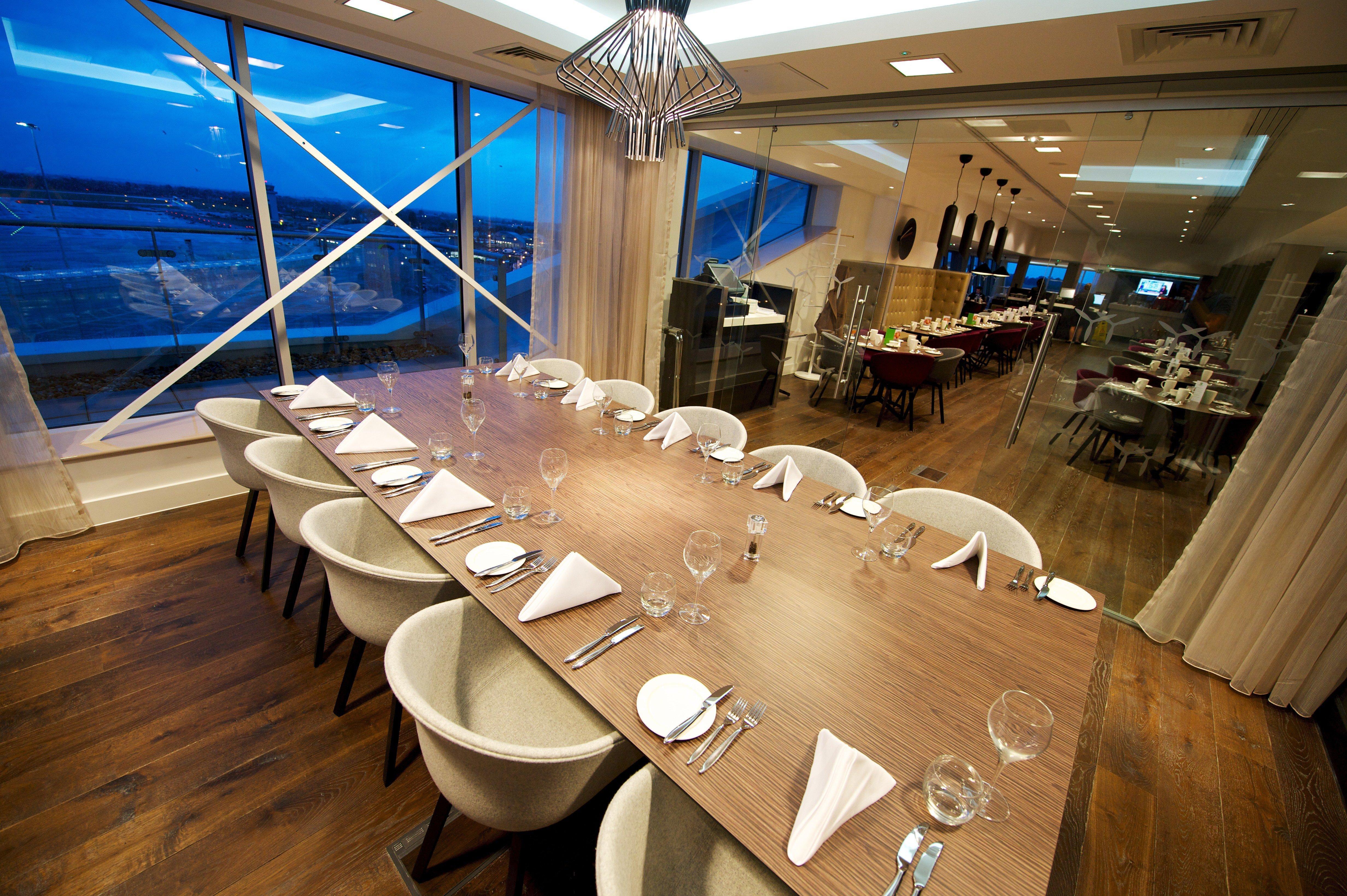 Holiday Inn Southend By Ihg Ngoại thất bức ảnh