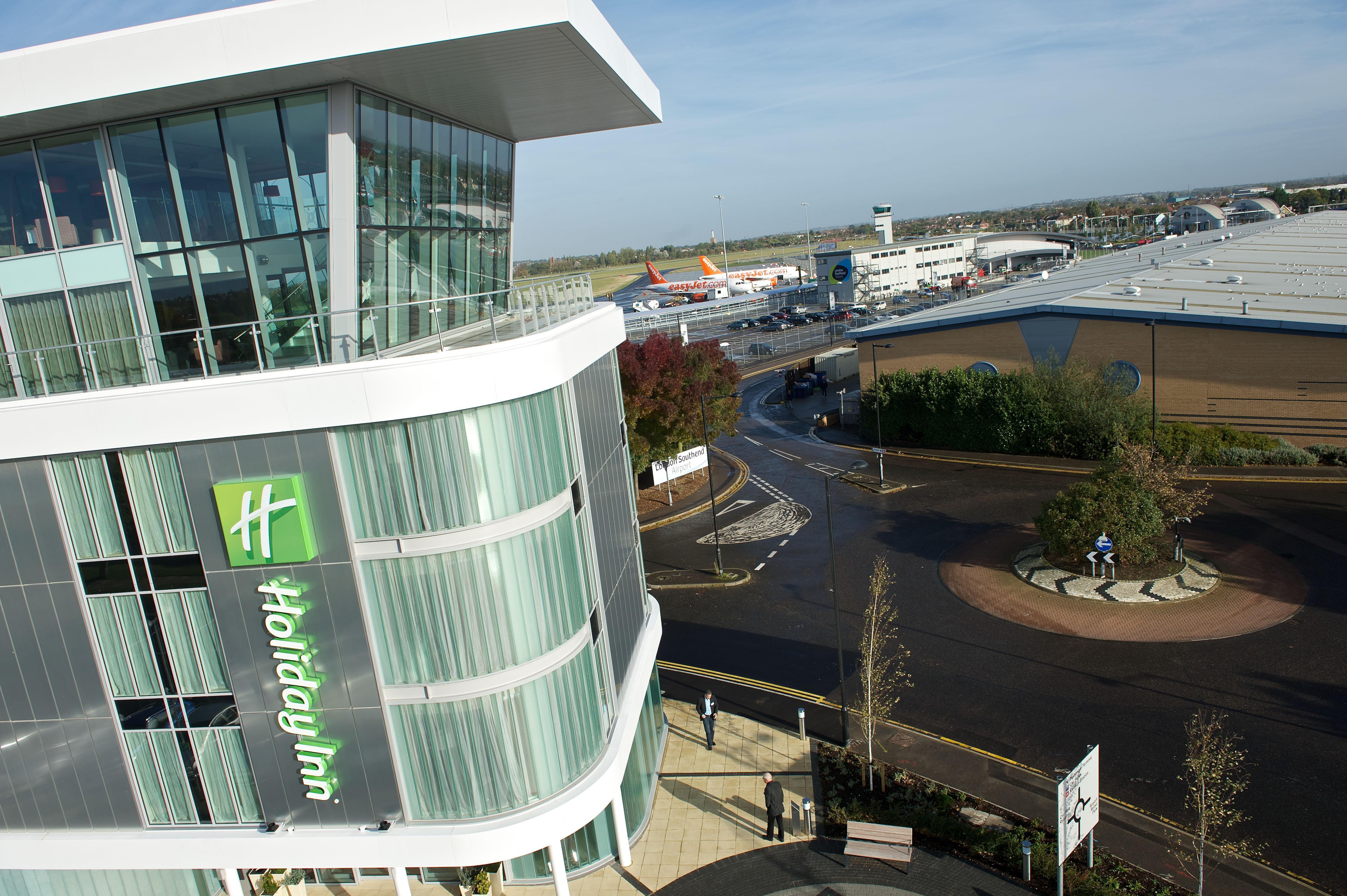 Holiday Inn Southend By Ihg Ngoại thất bức ảnh
