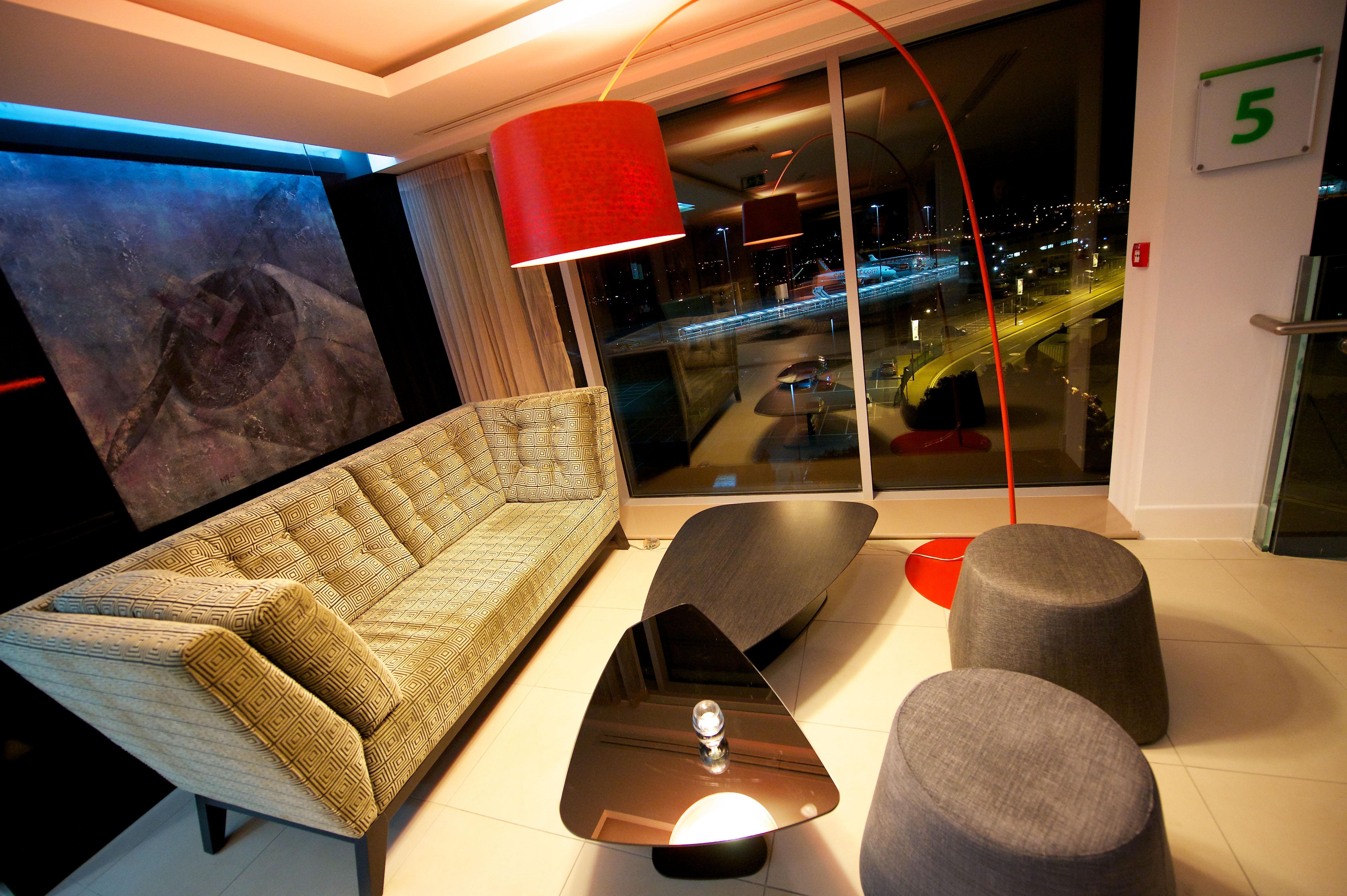 Holiday Inn Southend By Ihg Ngoại thất bức ảnh