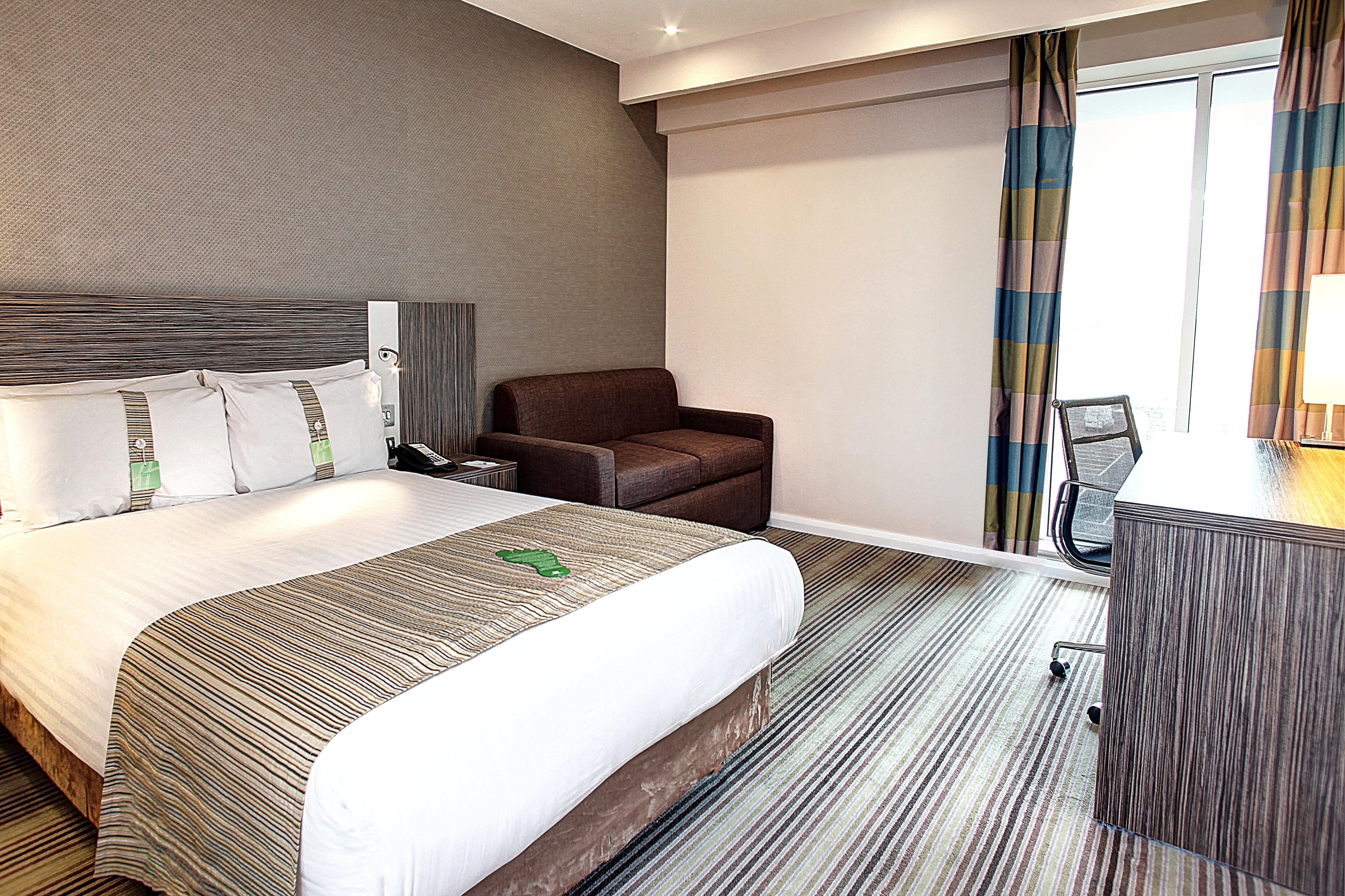 Holiday Inn Southend By Ihg Ngoại thất bức ảnh