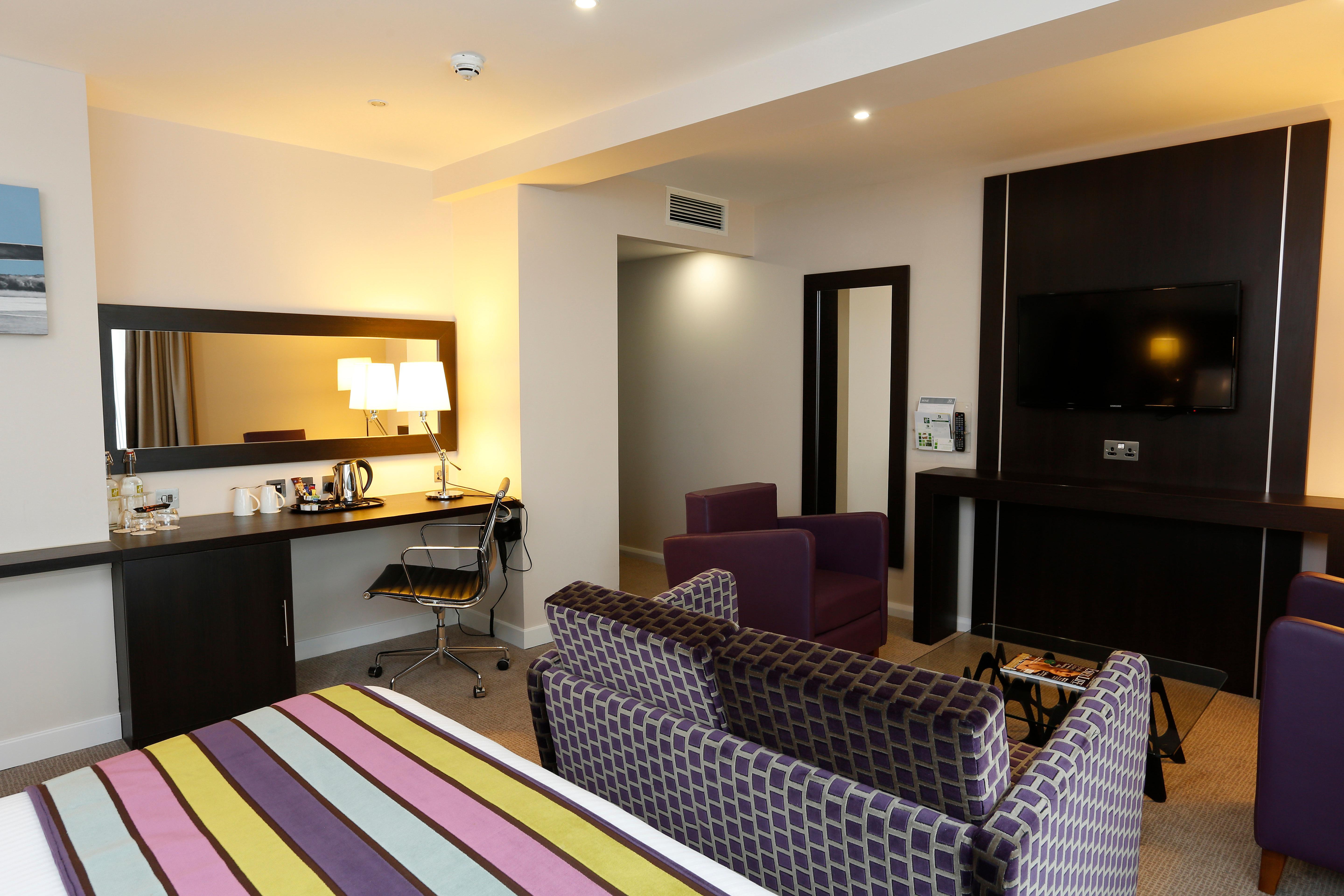 Holiday Inn Southend By Ihg Ngoại thất bức ảnh
