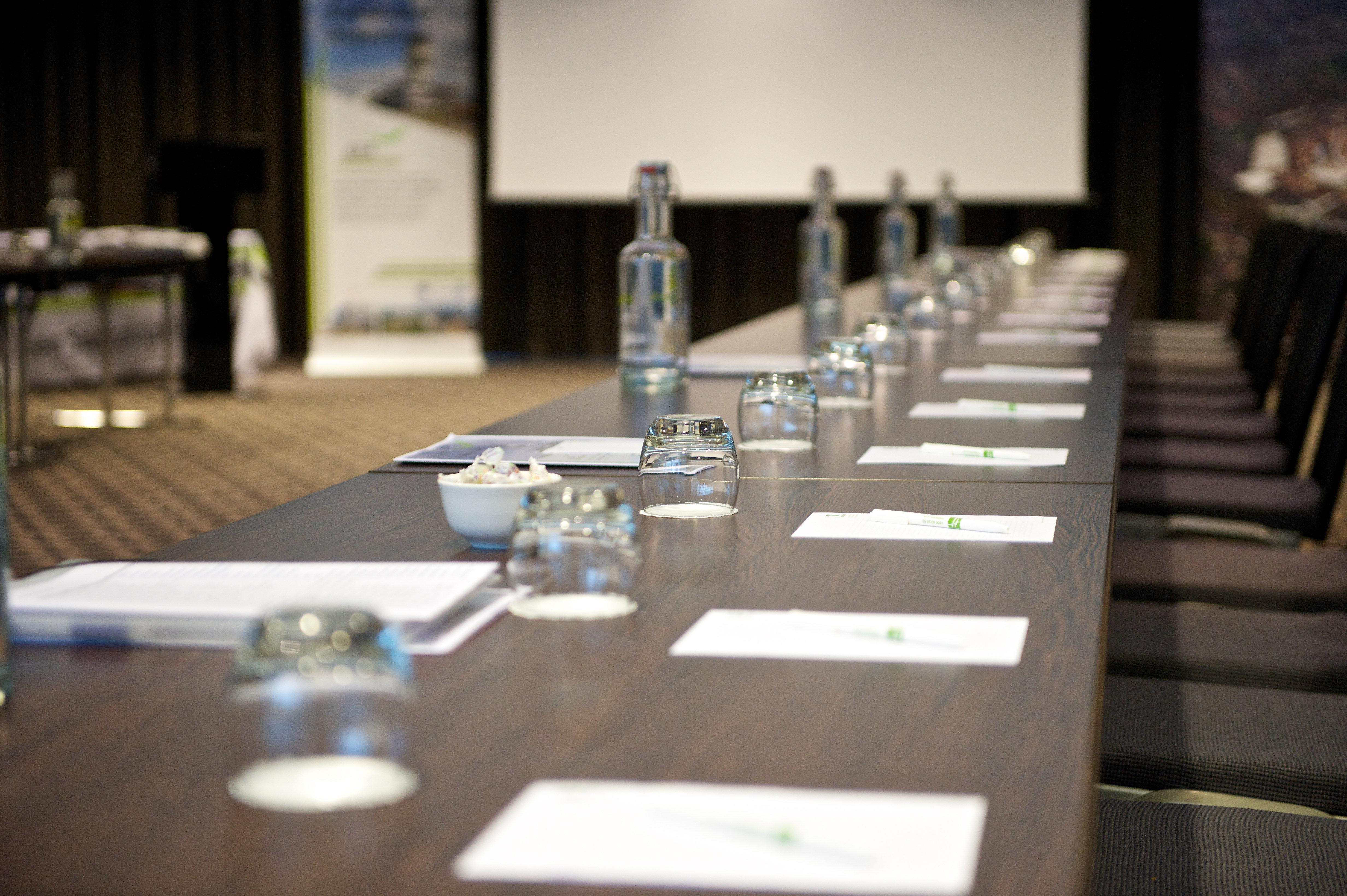 Holiday Inn Southend By Ihg Ngoại thất bức ảnh