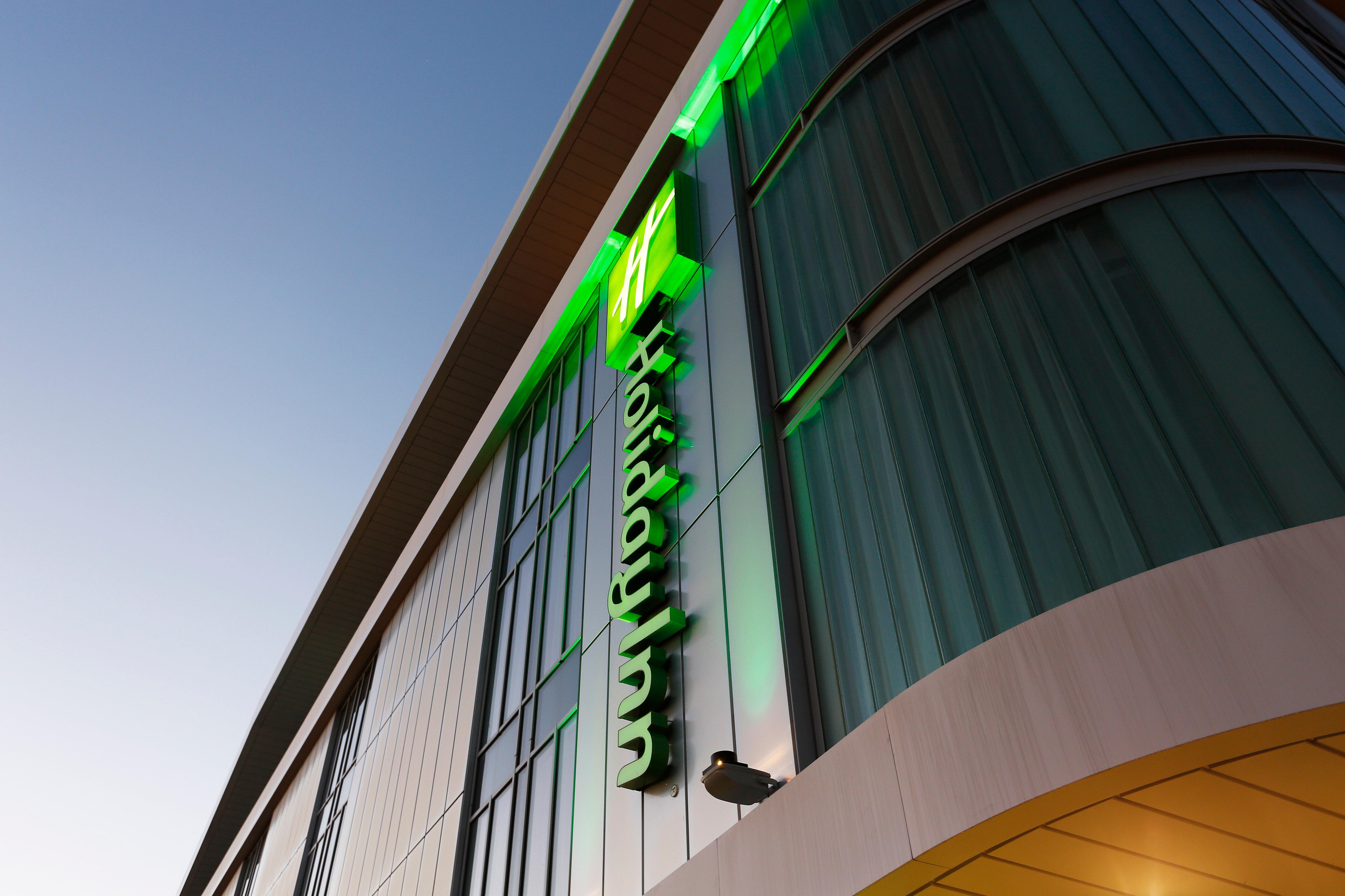 Holiday Inn Southend By Ihg Ngoại thất bức ảnh