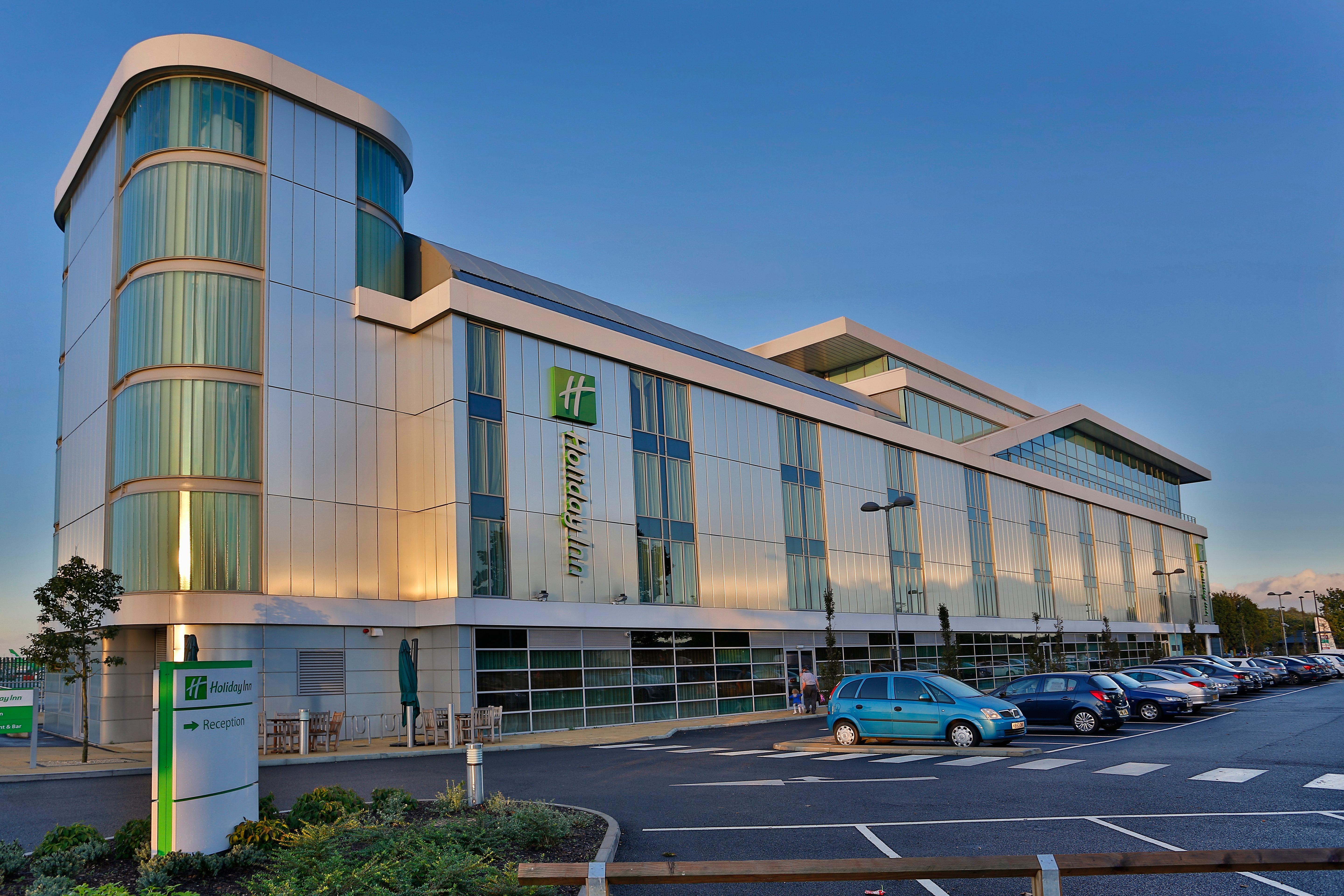 Holiday Inn Southend By Ihg Ngoại thất bức ảnh